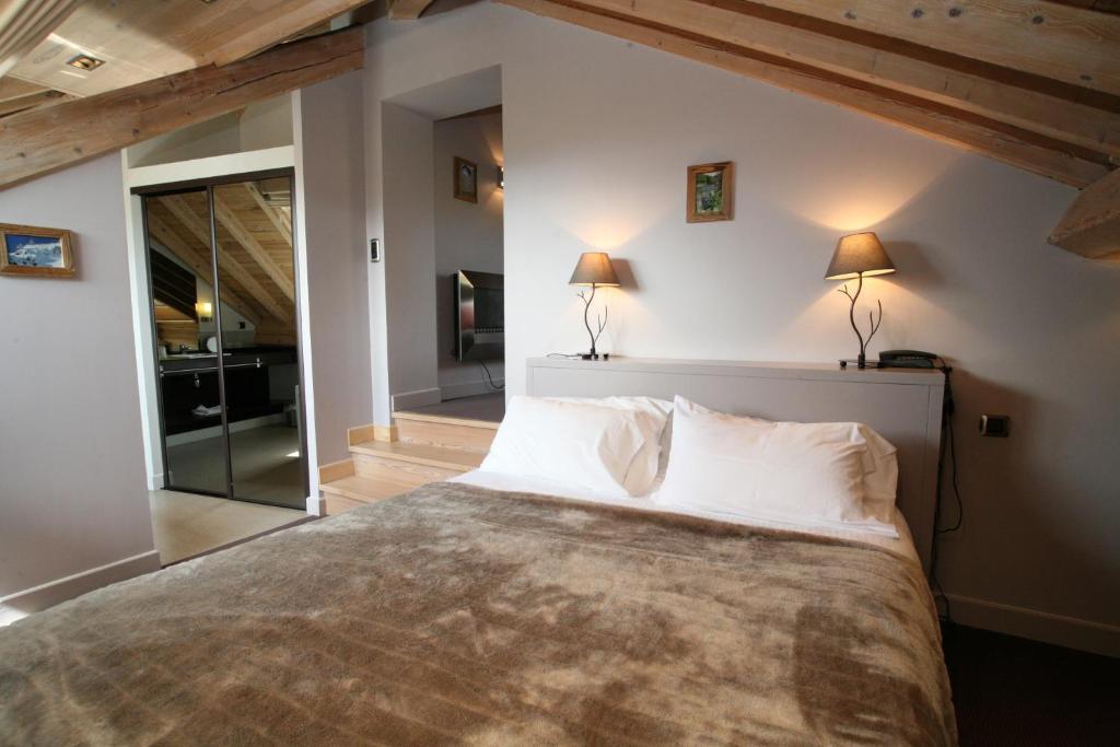 Hotel Corrieu La Llagonne ห้อง รูปภาพ