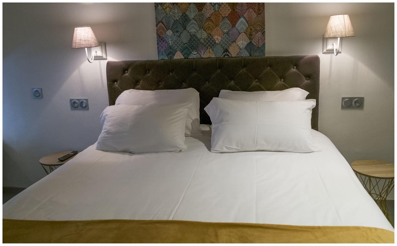 Hotel Corrieu La Llagonne ภายนอก รูปภาพ