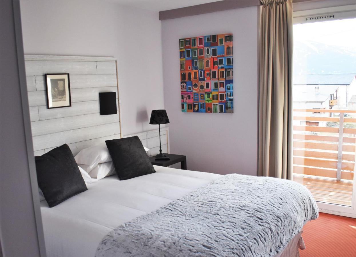 Hotel Corrieu La Llagonne ภายนอก รูปภาพ