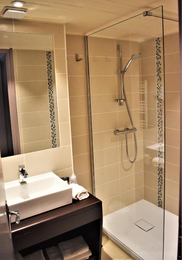 Hotel Corrieu La Llagonne ภายนอก รูปภาพ