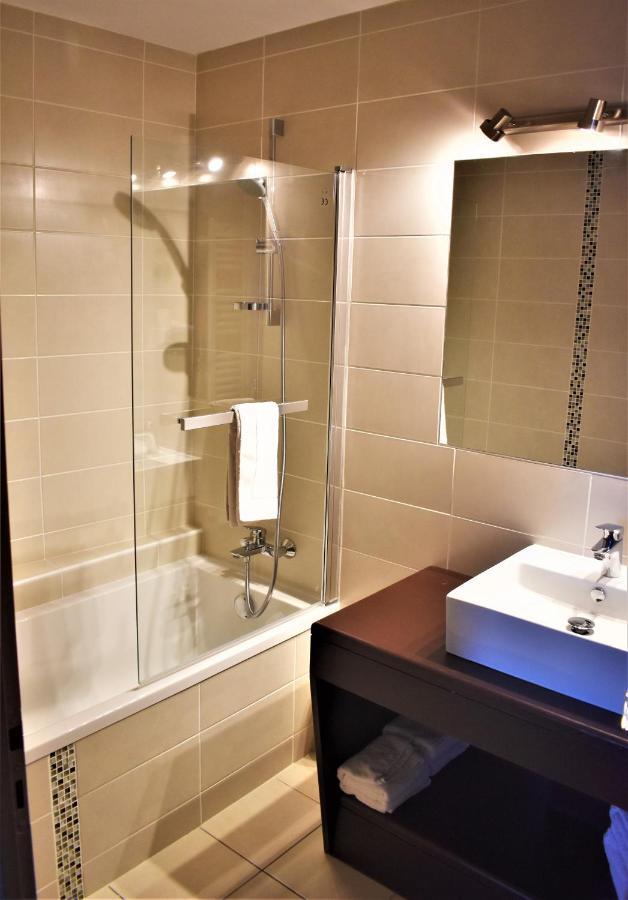 Hotel Corrieu La Llagonne ภายนอก รูปภาพ